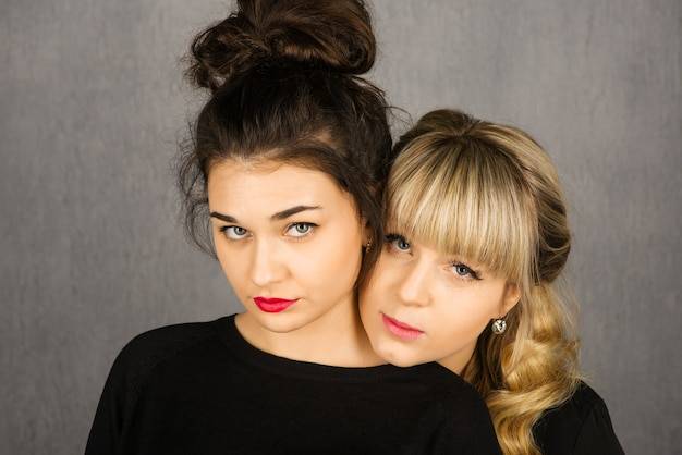 Jakie fryzury modne są w tym sezonie?